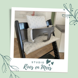 Tripp Trapp kussenset - decoratiestof - zilveren waaiers op ecru