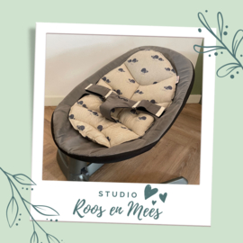 Nuna Leaf kussen - decoratiestof - baby walvissen op zand