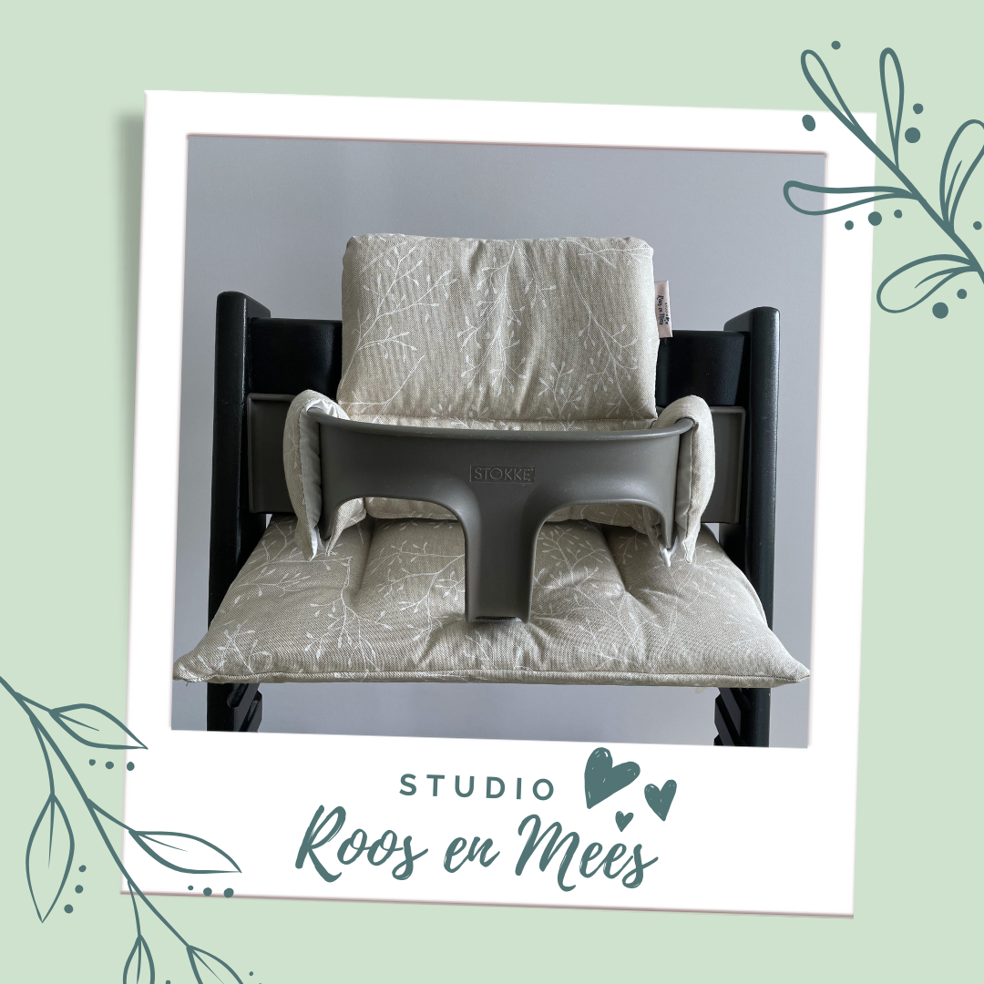 Tripp Trapp kussenset - decoratiestof - getekende takjes op zand