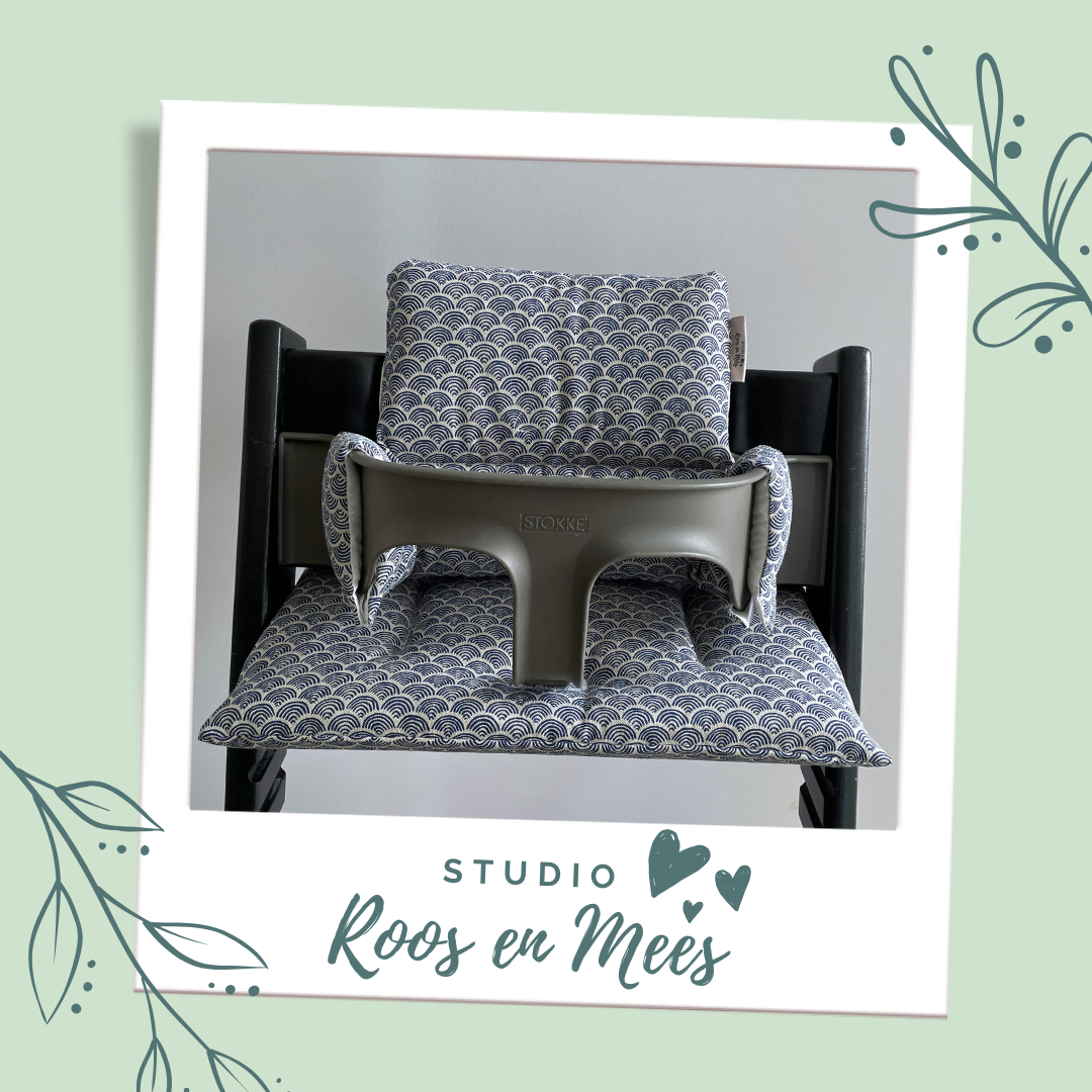 Tripp Trapp kussenset - decoratiestof - blauwe golven op zand
