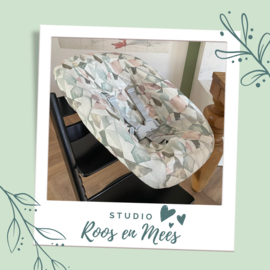 Tripp Trapp newbornset hoes - decoratiestof - abstracte figuren in groen en roze