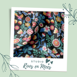 Kidsmill Up! kussenset - katoen - bloemen Sandra zwart en blauw