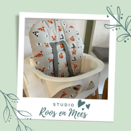 Stokke Steps kussenset - decoratiestof - vosje en driehoekjes