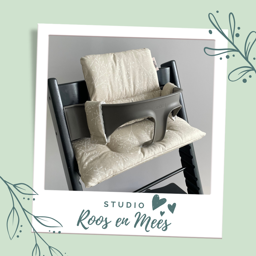 Tripp Trapp kussenset - decoratiestof - getekende takjes op zand