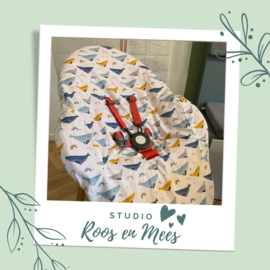 Stokke Steps newborn hoes - katoen - walvis op wit met blauw en oker
