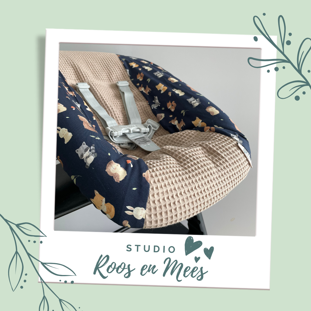 Tripp Trapp newbornset hoes - mix - bosdieren donkerblauw en wafelstof camel mét bijpassende gordelhoesjes