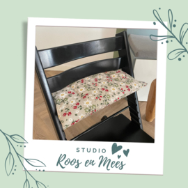 Tripp Trapp los zitkussen - decoratiestof - rood met witte bloemetjes