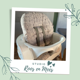 Stokke Steps kussenset - decoratiestof - getekende hondjes