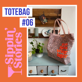 Sippin' Stories - totebag #06 - Luipaard roze