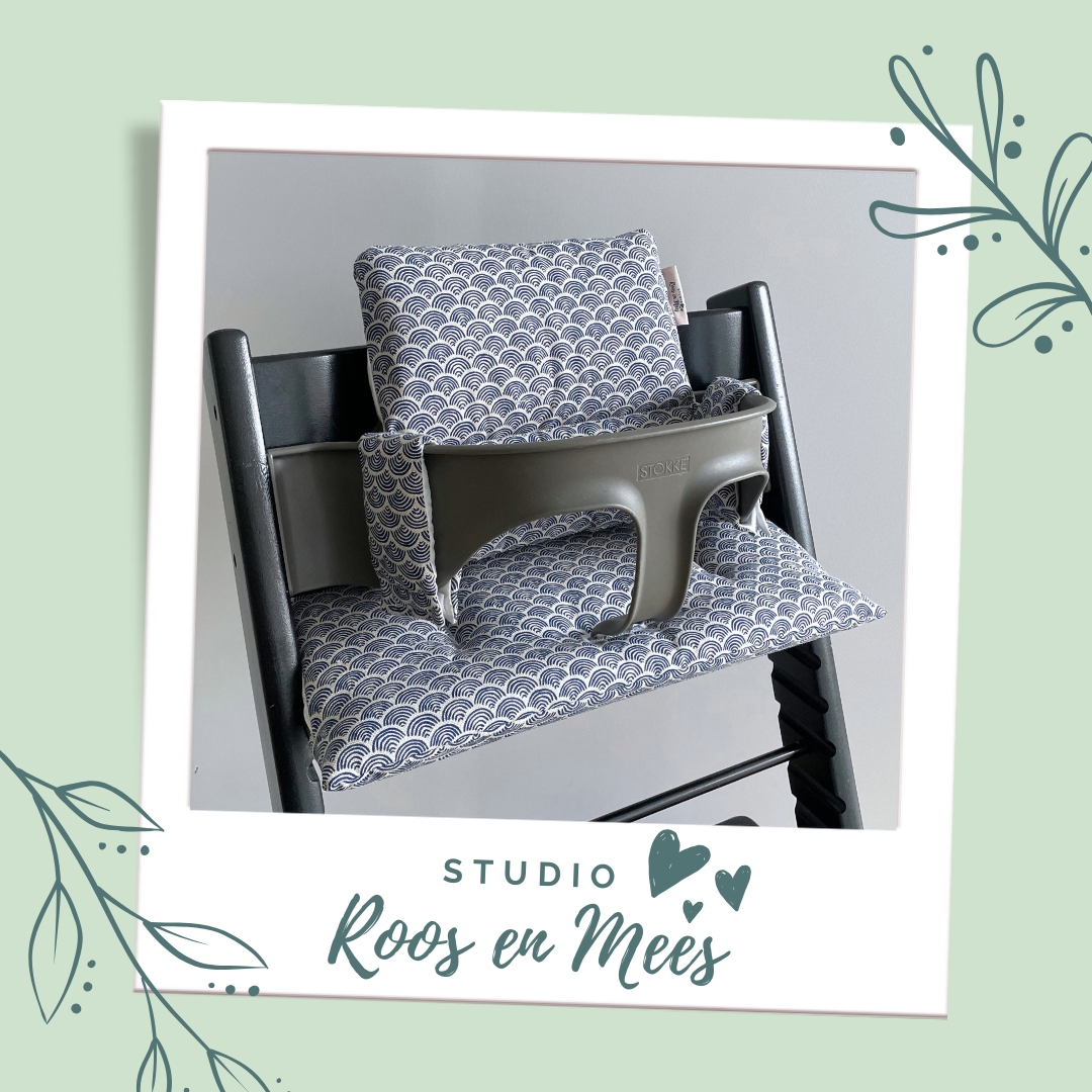Tripp Trapp kussenset - decoratiestof - blauwe golven op zand