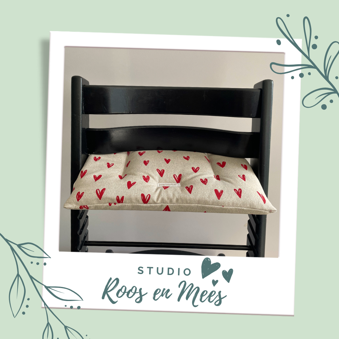 Tripp Trapp los zitkussen - decoratiestof - getekende hartjes met metallic