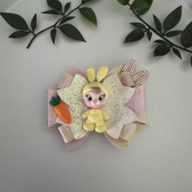 Paas meisje geel