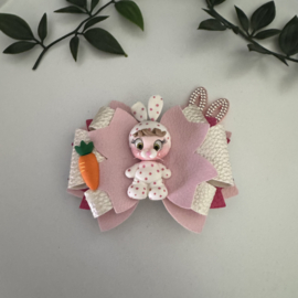 Paas meisje roze
