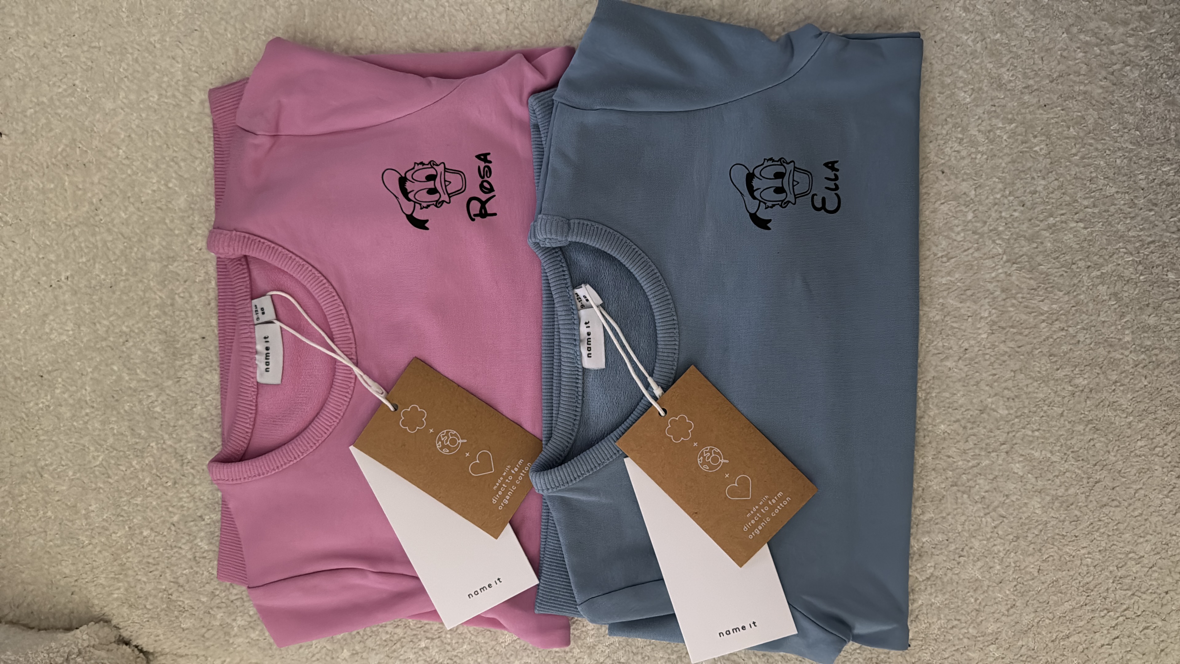 Shirts bedrukt met namen en Donald Duck