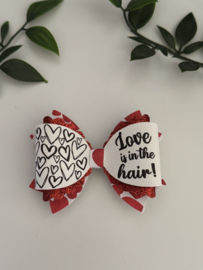 Love is in the hair hartjes rood
