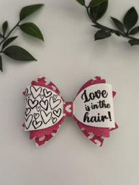 Love is in the hair roze