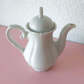 Brocante koffiepot wit