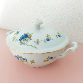 Brocante dekschaal met blauwe bloemen