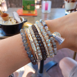 Biba bedelarmband grijs