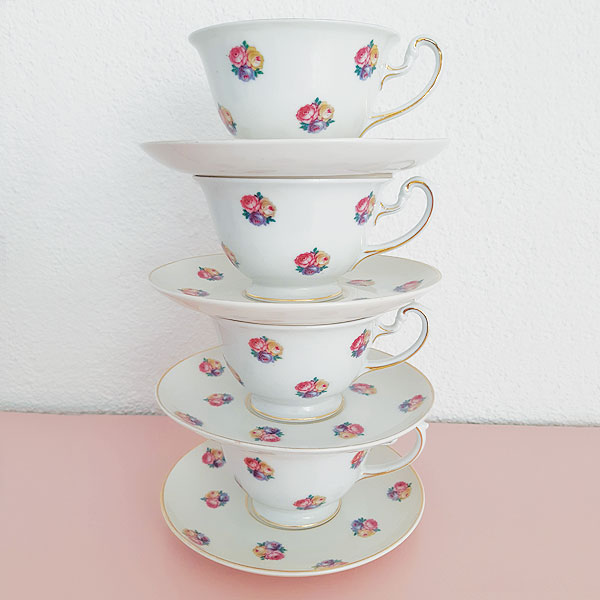 Set van 4 kop & schotels met bloemen