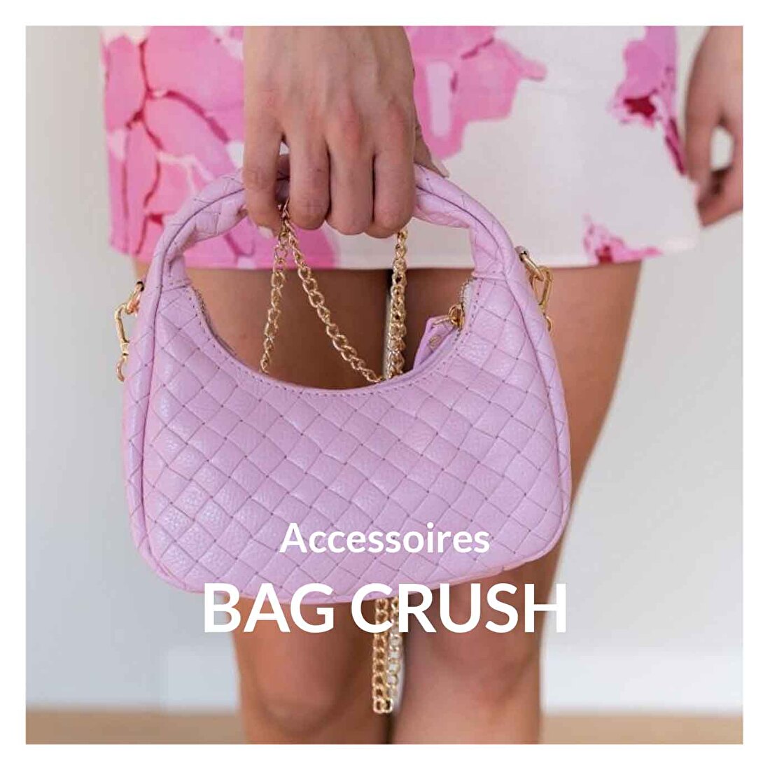 Bestel jouw nieuwe tas online bij Chalicious! De allerleukste damestassen: schoudertassen, crossbody tassen, handtassen, festival tasjes, clutches, shoppers, telefoontasjes en taupe tassen. Gemaakt van 100% echt leer en veganistisch leer. Trendy en betaalbare tassen van I’m Dutch en Baggyshop.