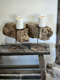 Ornamentkandelaar Hout op Statief rechts