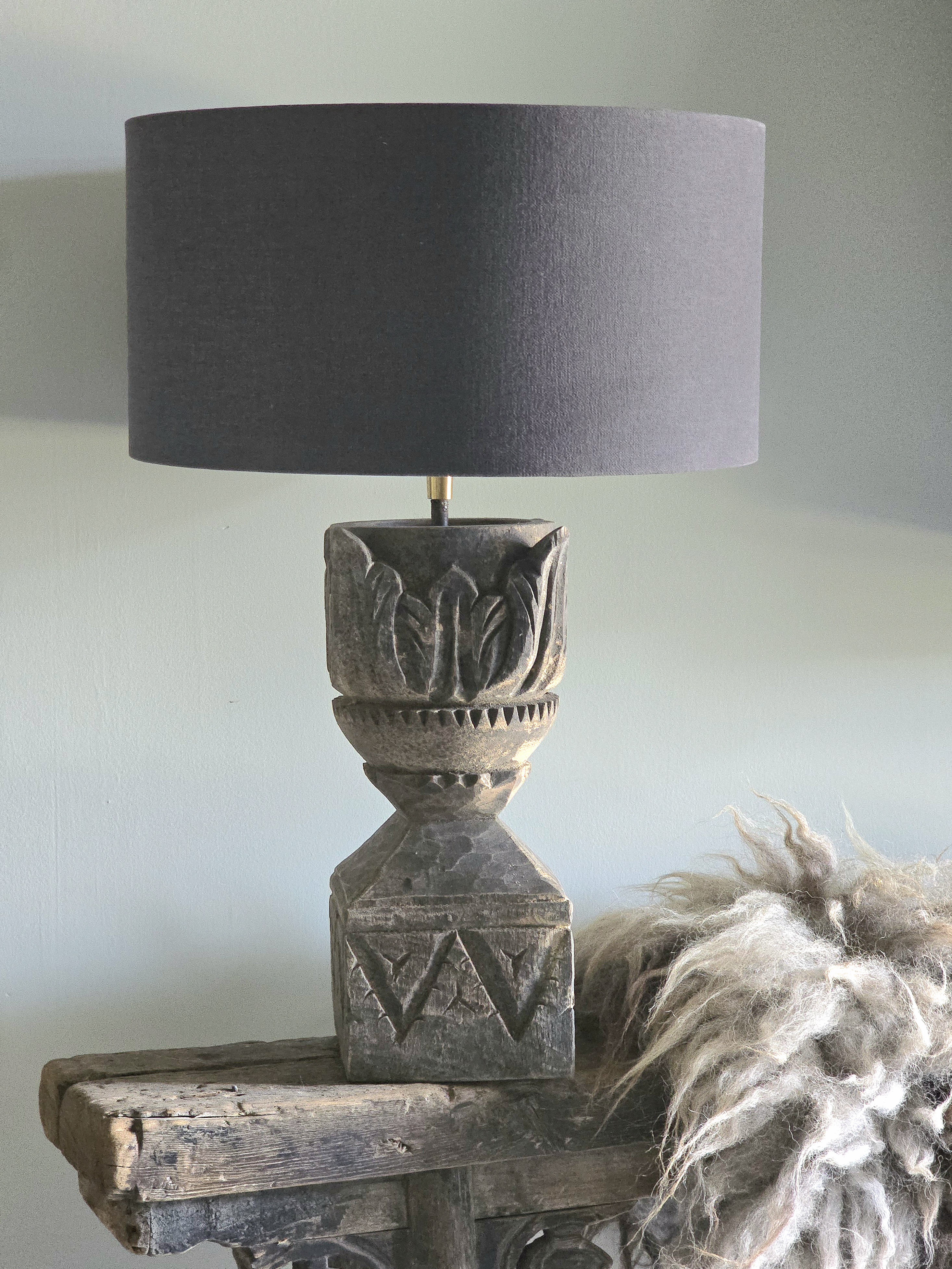 Houten Ornament Lamp met Linnen Kap