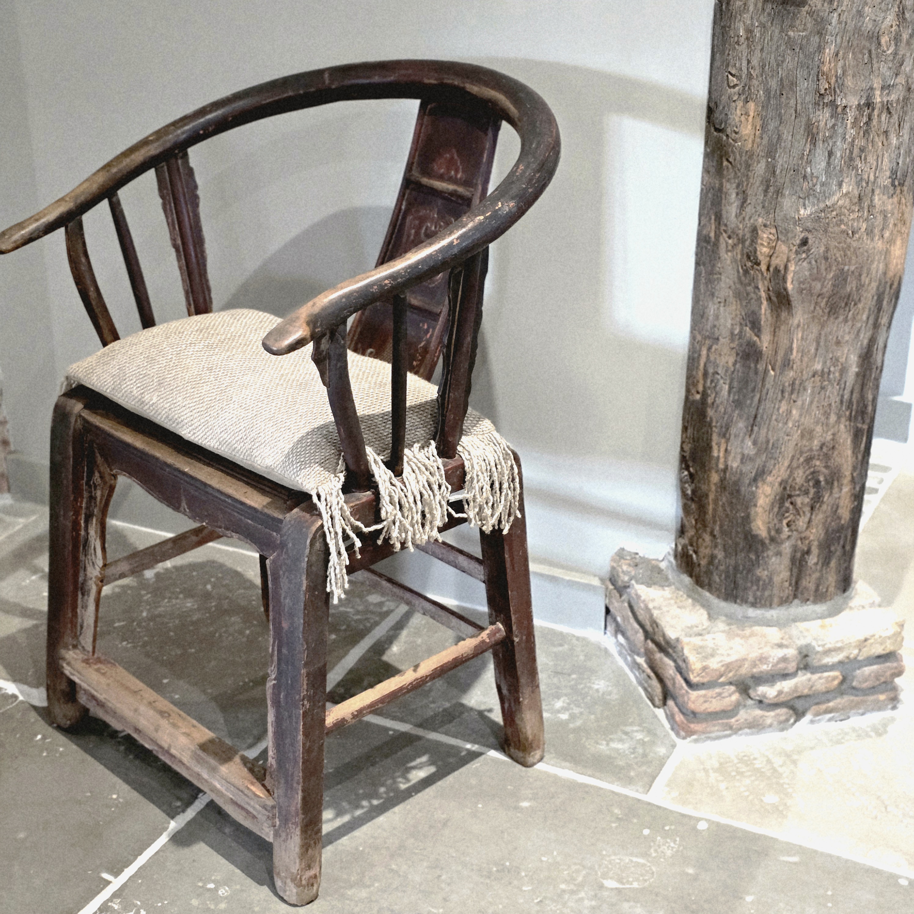 Oud Houten Chinese Stoel