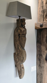Unieke Houtsnijwerken Wandlamp met  Kap