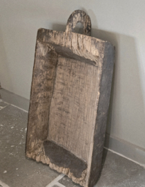 Oude Doorleefde Houten Trog met Handvat