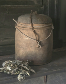 Unieke Oude Houten Pot met Bol Deksel