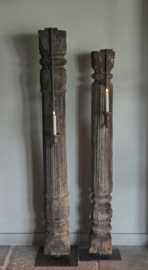 Uniek Oud Houten Ornament links