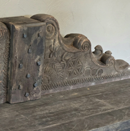 Uniek Oud Poerornament