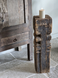 Unieke Houten Ornamentkandelaar