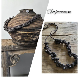 IJzeren Belletjesketting