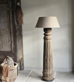 Unieke Houten Ornamentlamp met Linnen Kap kleur Herfst