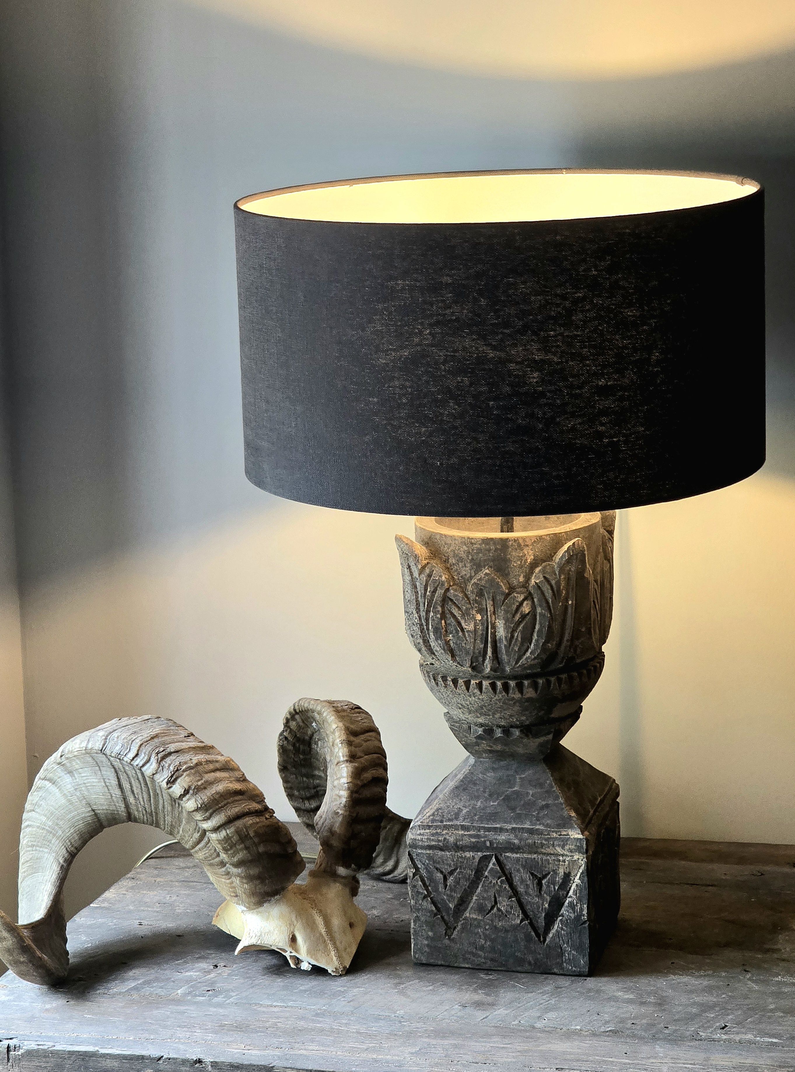 Houten Ornament Lamp met Linnen Kap