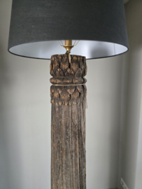 Uniek Exemplaar ! Oude Houten Ornamentlamp met Linnen Kap