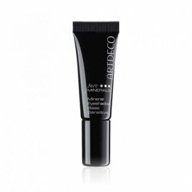 Mineral eyeshadow base sensitive