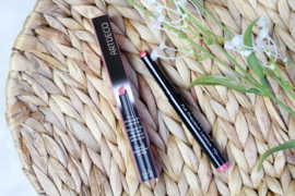 Full precision lipstick