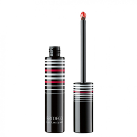Lip lacquer