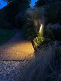 Houten tuinverlichting model Paarlo, rond 80 cm