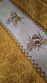 Keukendoek bijen