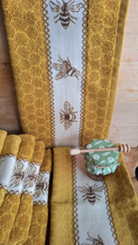 Keukendoek bijen