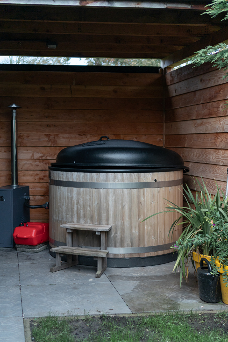 potdekselen en overkapping hottub hansbouwt