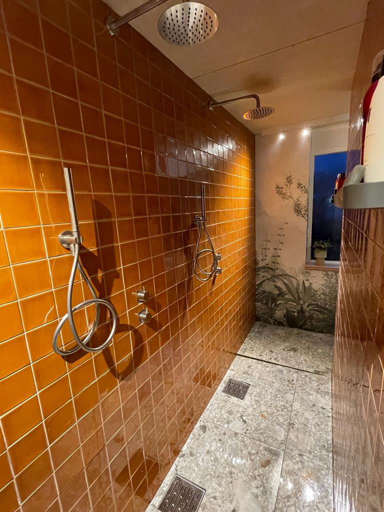 droombadkamer hans bouwt behangfabriek