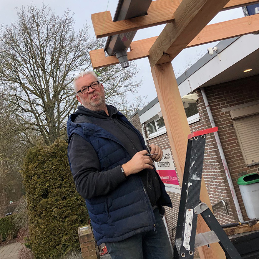 hans bouwt veranda