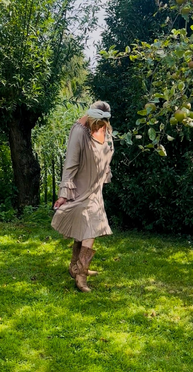 Grote maxi XXl Jurk "Jolien" camel