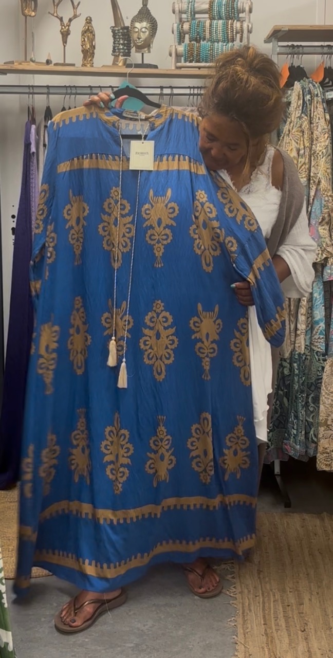 Grote maxi jurk blauw/camel nr 3