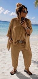 Top "Moos" donker camel